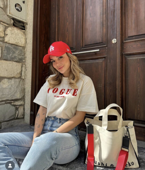 Vogue top-Creamy & red